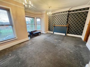 Master Bedroom - click for photo gallery